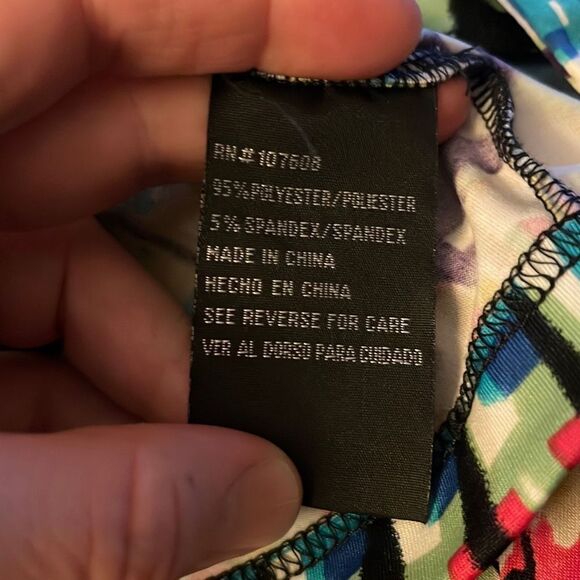 R&K large multi colored short‎ sleeve jacket (#2005) - Picture 4 of 4